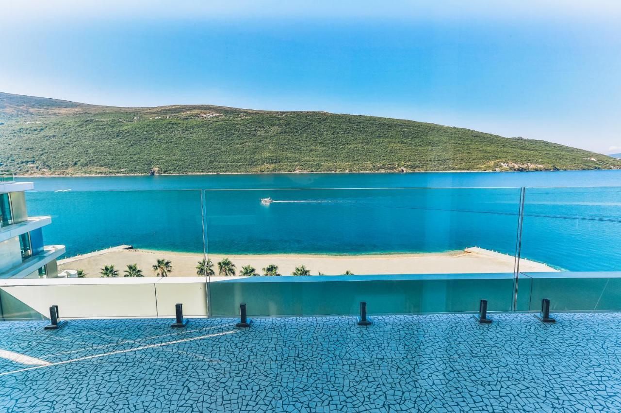 Carine Hotel Kumbor Superior Herceg Novi Exteriér fotografie