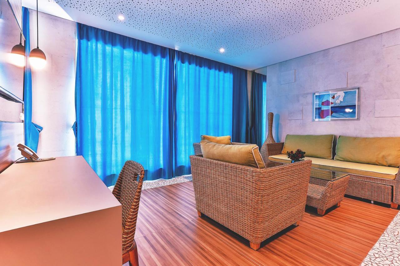 Carine Hotel Kumbor Superior Herceg Novi Exteriér fotografie